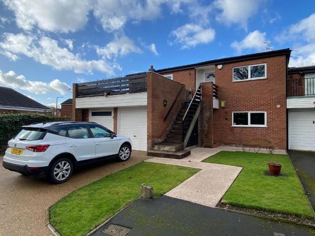 Flat for rent in Cheadle, Greater Manchester