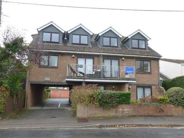 Flat for rent in Old Milton, Ashurst Bridge