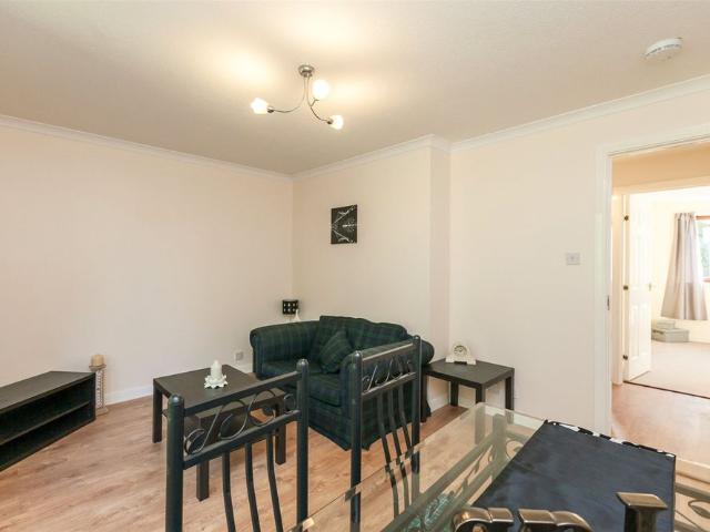 Apartment for rent in Mountcastle, Scotland