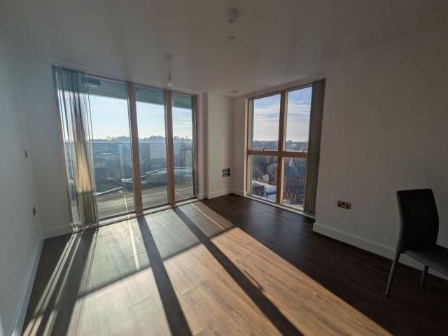 Apartment for rent in London Borough of Lewisham, Ladywell