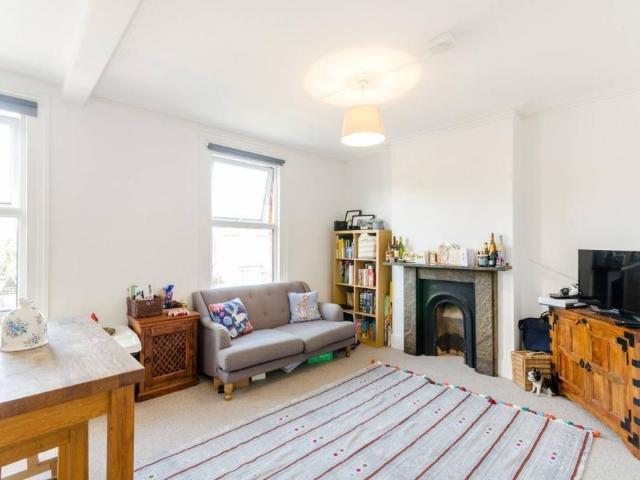 Flat for rent in Surbiton, Greater London