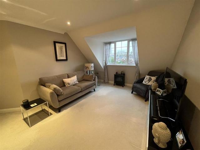 Apartment for rent in Chelford