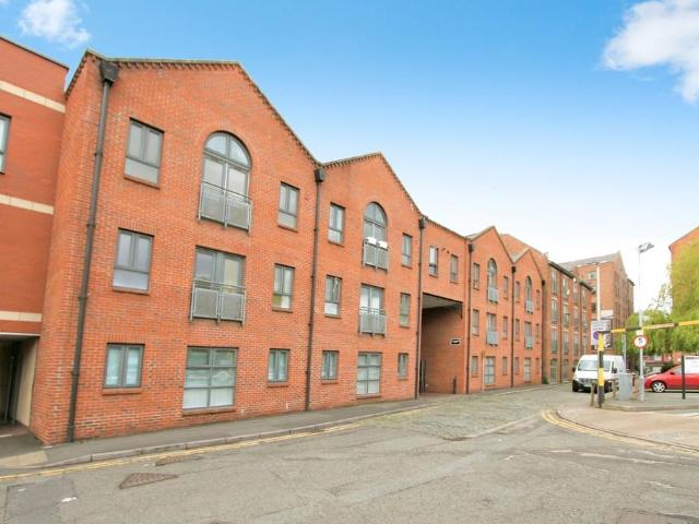 Flat for rent in Newtown, Two Mills
