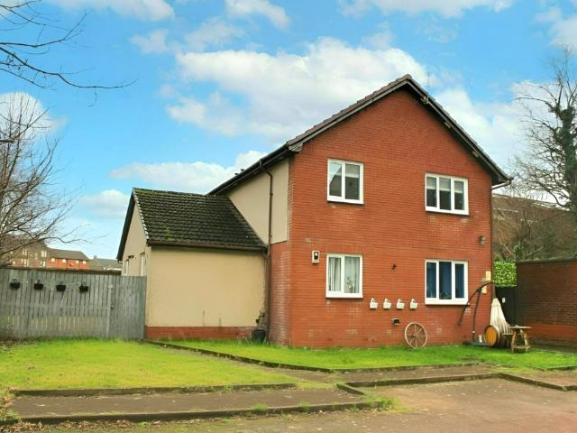 Flat for rent in Tollcross, Scotland