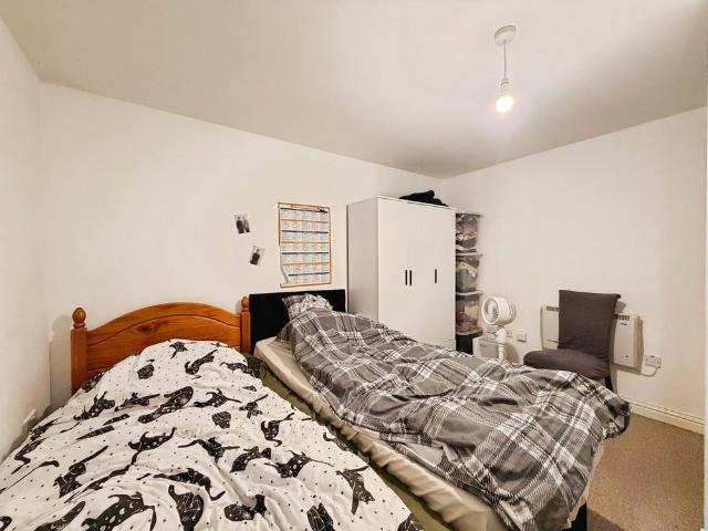 Apartment for rent in Earlham Rise, East Bank