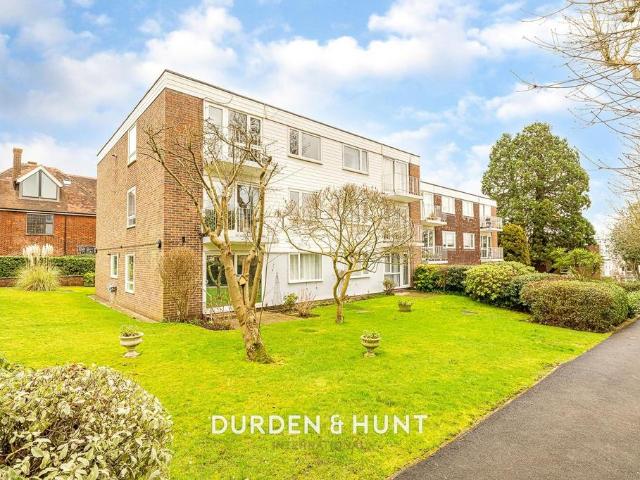 Flat for rent in Epping, Essex