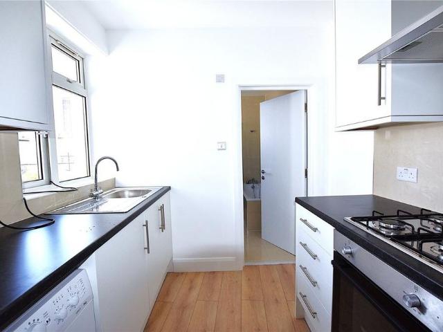 Apartment for rent in London Borough of Croydon, Thornton Heath