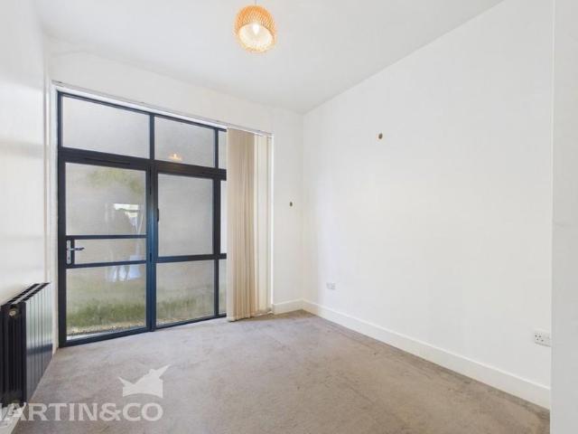 Apartment for rent in St James, Sandown Park