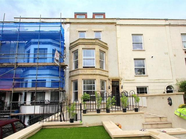 Apartment for rent in Spike Island, Feckenham