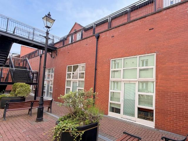 Flat for rent in Beamhurst, Staffordshire