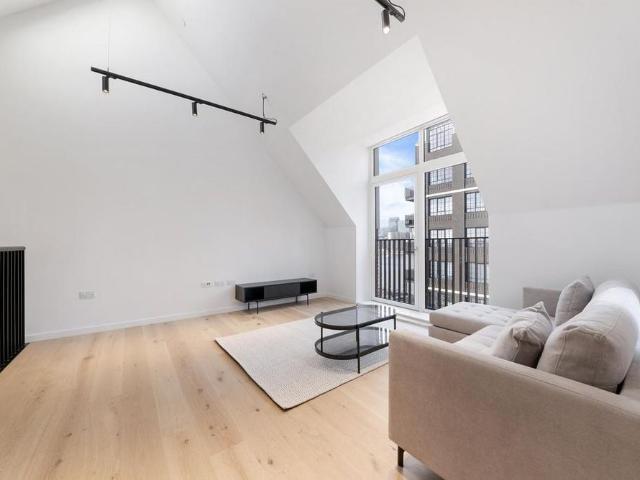 Apartment for rent in Poplar Grove, Greater London
