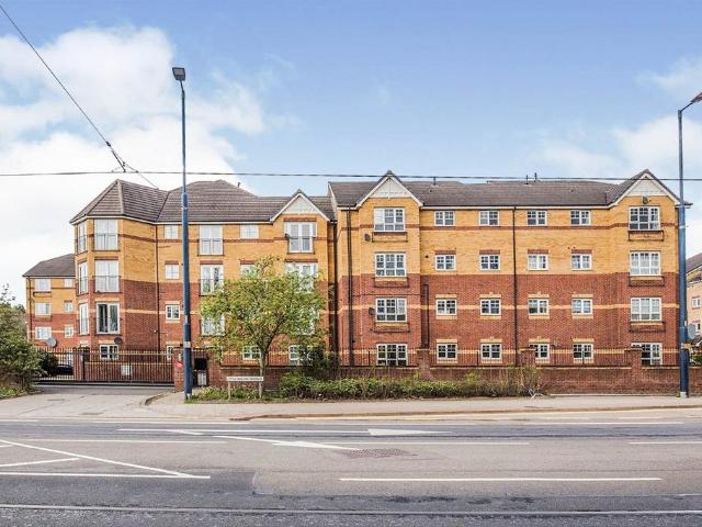 Flat for rent in Little Bolton, Salford