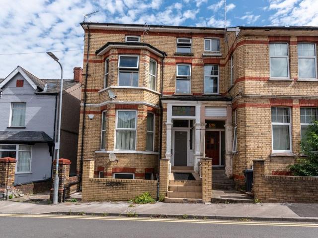 Flat for rent in St. Woolos, Newport