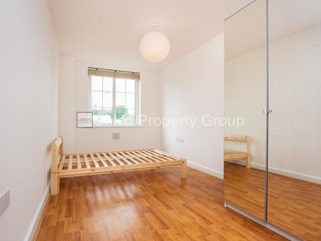 Apartment for rent in Old Ford, Mile End