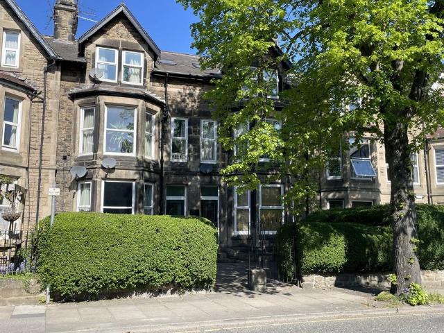 Flat for rent in High Harrogate, Harrogate