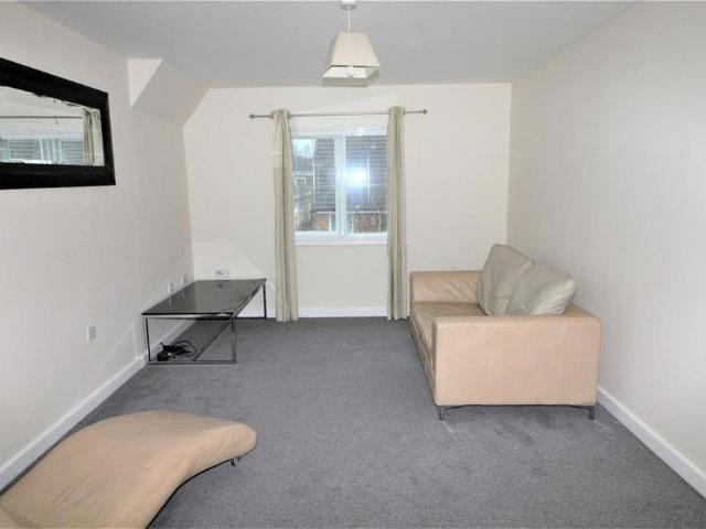 Apartment for rent in East Ardsley, West Yorkshire