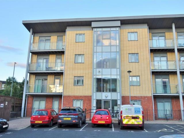 Flat for rent in Blackburn