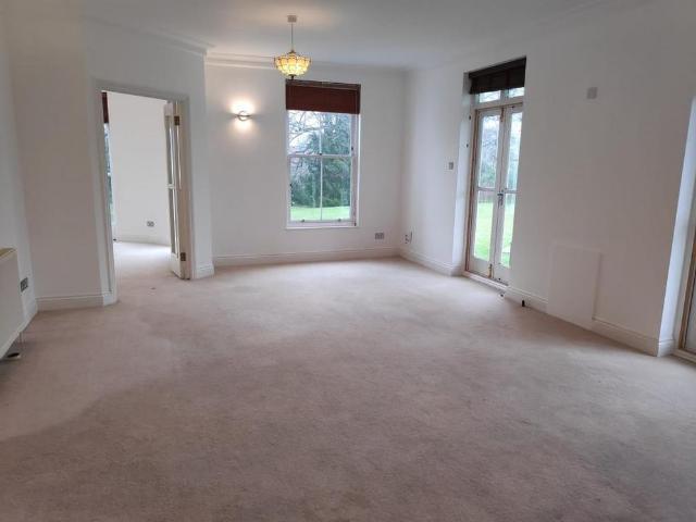 Apartment for rent in South Park, Red Hill