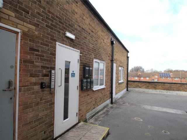 Flat for rent in Spring Vale, Hampshire