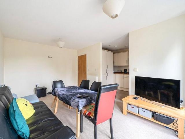 Apartment for rent in Temple Park, Binfield