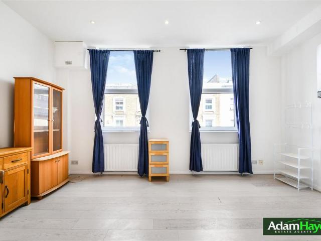 Flat for rent in Church End, Greater London