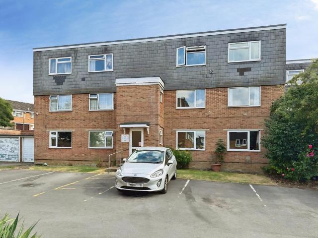 Flat for rent in Haydon Wick, Swindon