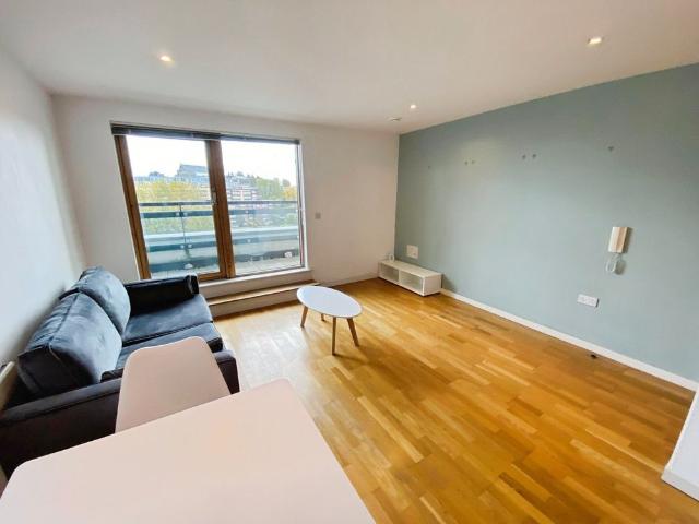 Apartment for rent in Richmond Hill, West Yorkshire