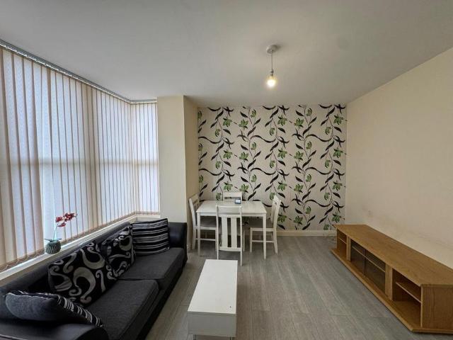 Apartment for rent in Harehills Corner, Leeds