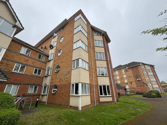 Flat for rent in Dee Park, Reading