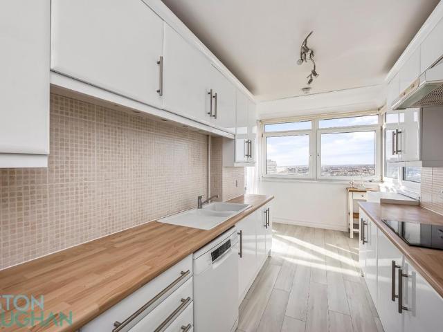 Flat for rent in Brunswick, Brighton & Hove