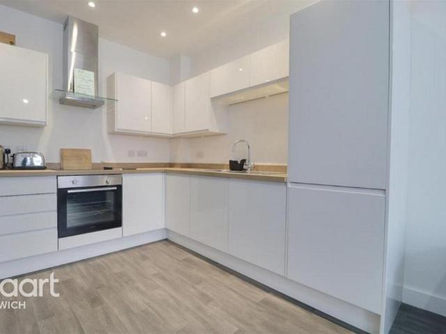 Flat for rent in Key Street, Suffolk