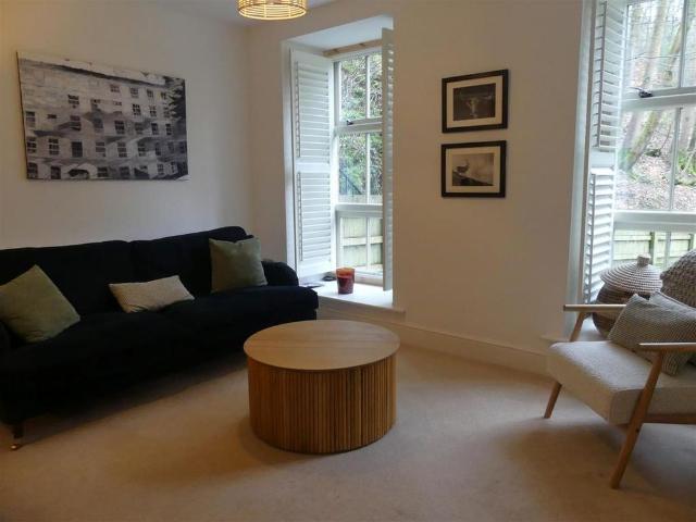 Apartment for rent in Steeton with Eastburn, Steeton