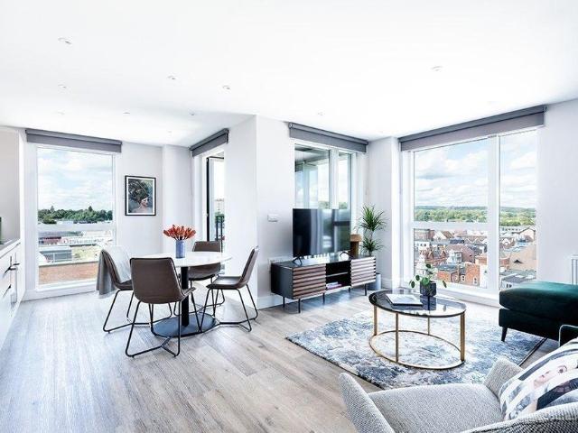 Apartment for rent in Red Hill, Surrey