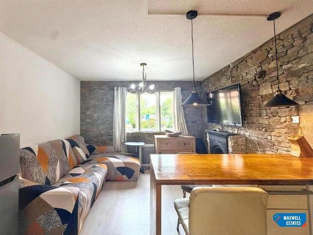 Apartment for rent in Broadfields, Greater London