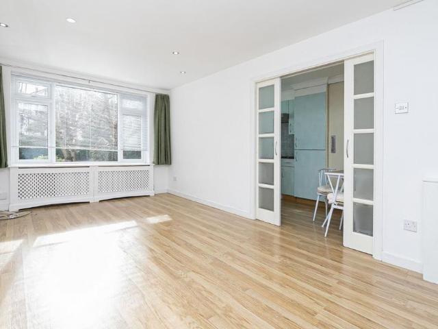 Apartment for rent in Epping, Essex