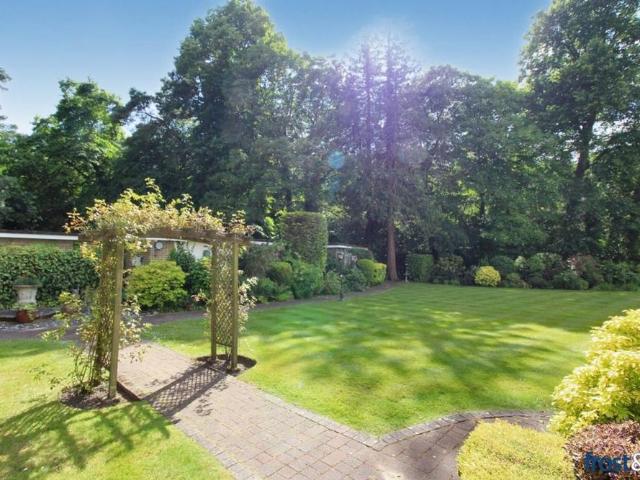 Apartment for rent in Branksome, Poole
