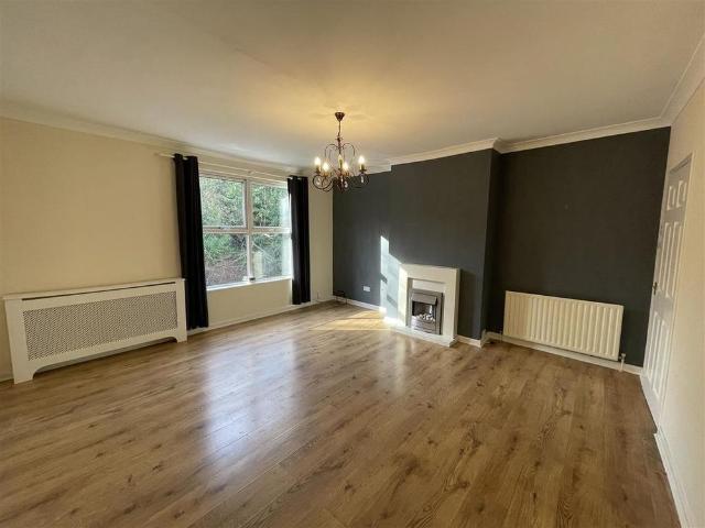 Apartment for rent in Unstone Green, North East Derbyshire