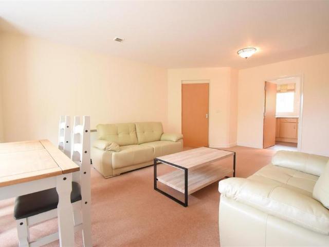 Apartment for rent in Stirchley, West Midlands