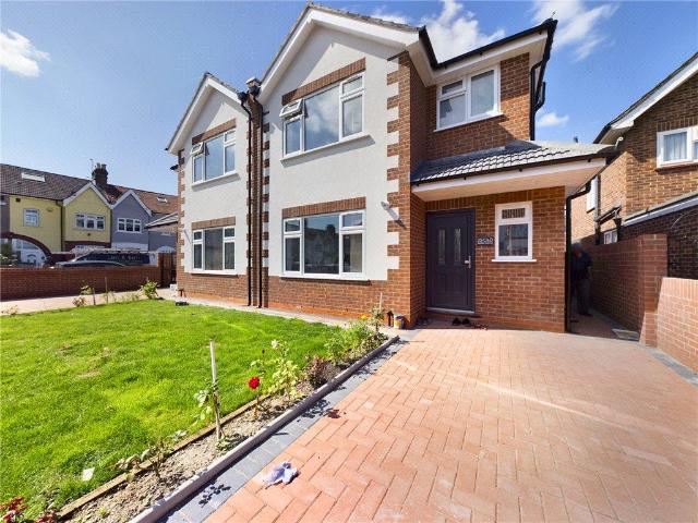 Flat for rent in London Borough of Hounslow, Feltham