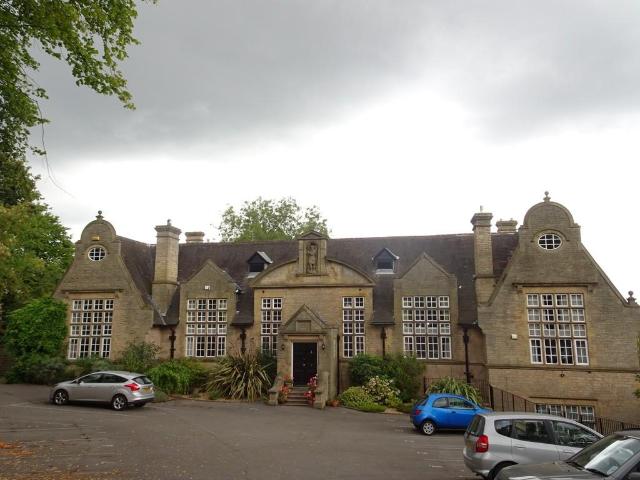 Flat for rent in Birkendale, Walkley