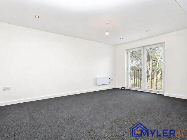 Apartment for rent in Hough Green, Widnes
