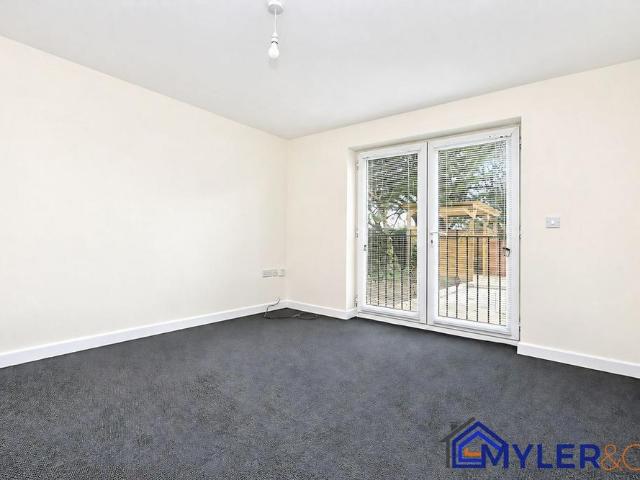Apartment for rent in Hough Green, Widnes