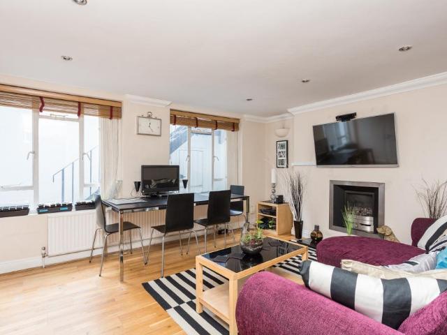 Flat for rent in Barnsbury, Greater London