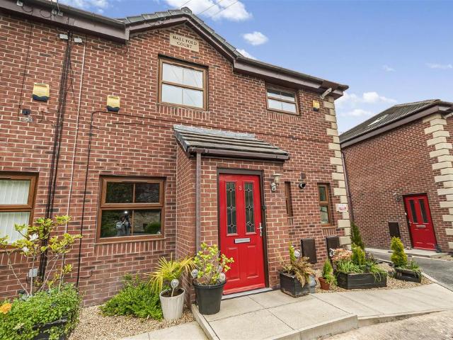 Flat for rent in Healey, Irwell Vale