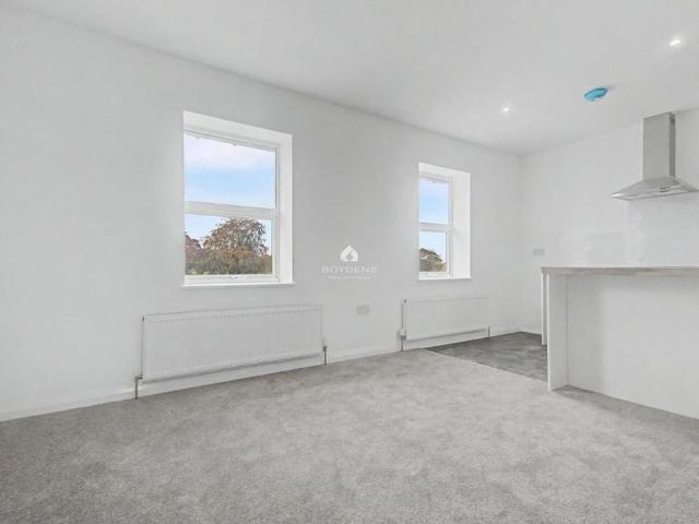 Apartment for rent in Bocking, Chipping Hill