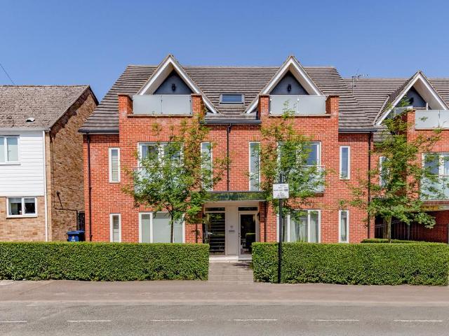 Flat for rent in Sunnymead, The Slade