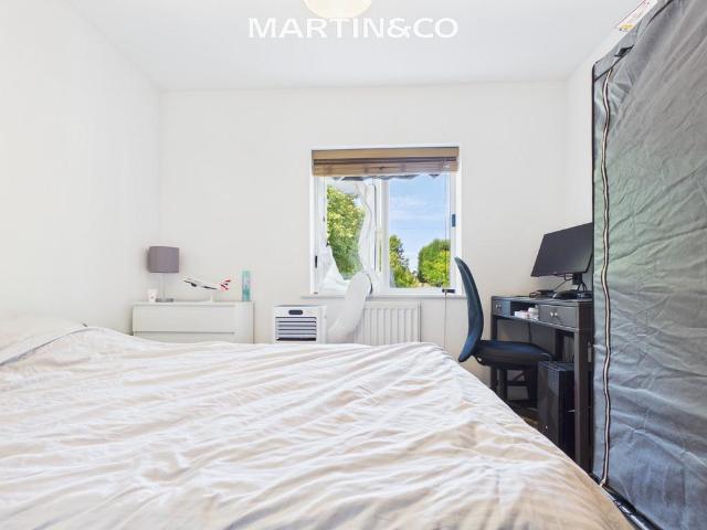 Flat for rent in Knowle Green, Lower Halliford