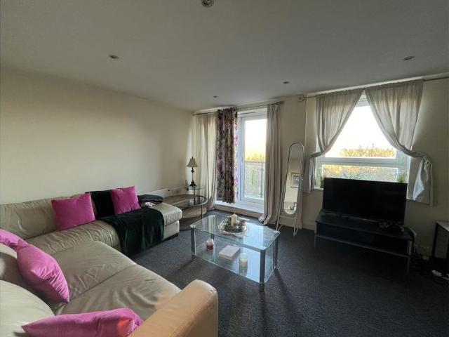 Apartment for rent in Horsell, Woking