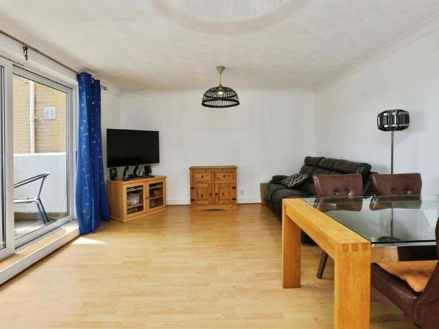 Apartment for rent in Catisfield, Fareham
