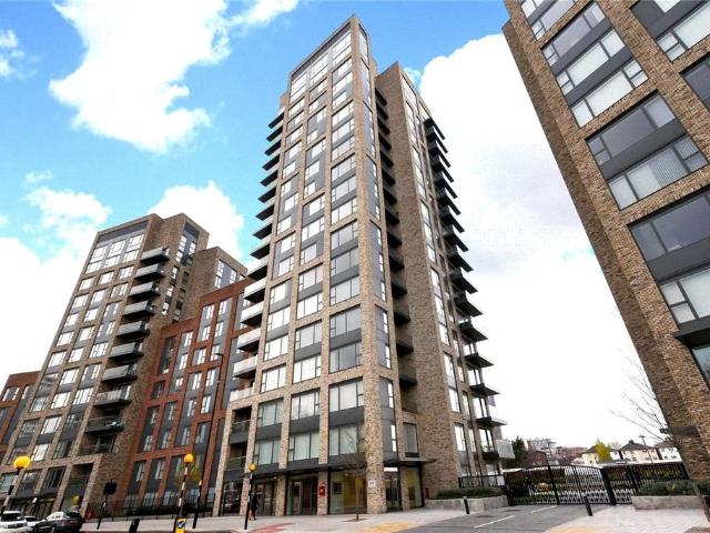 Flat for rent in London Borough of Croydon, Selhurst